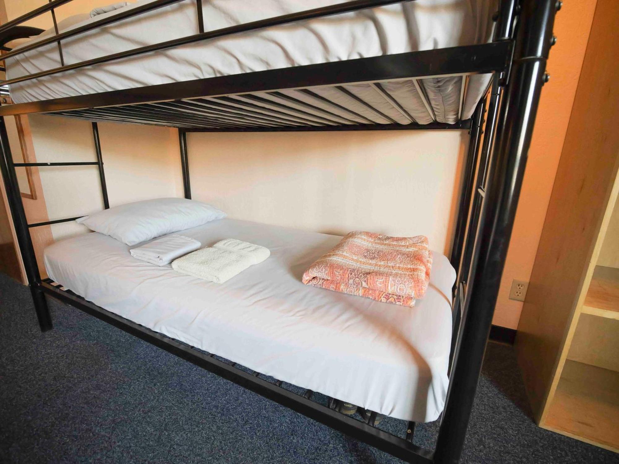 Ashland Commons Hostel エクステリア 写真