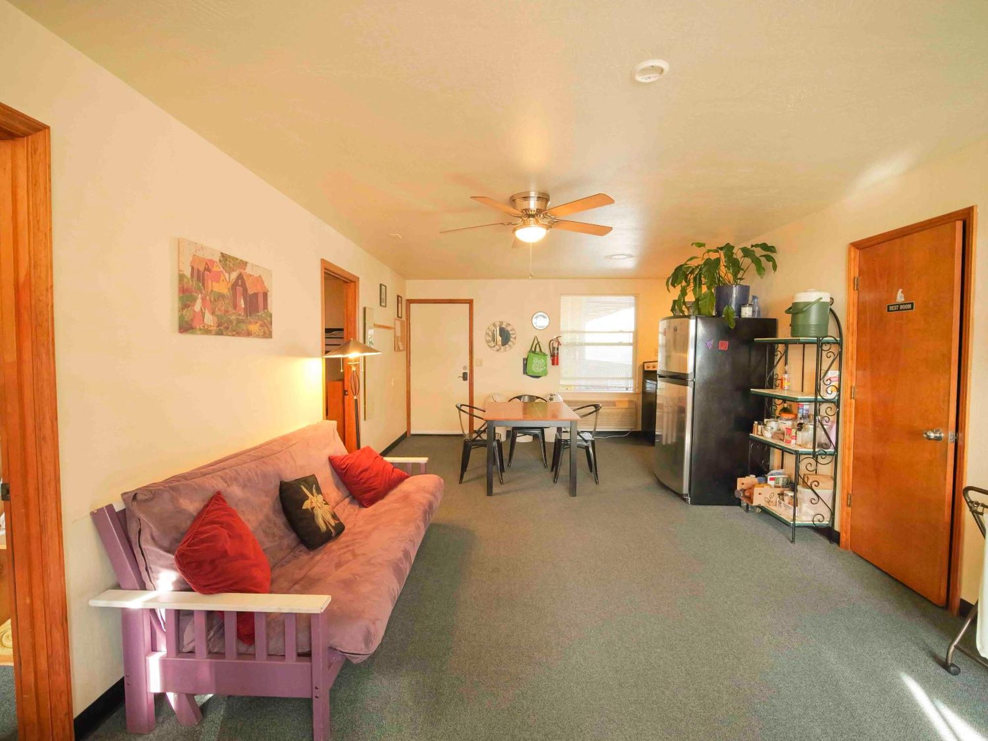 Ashland Commons Hostel エクステリア 写真