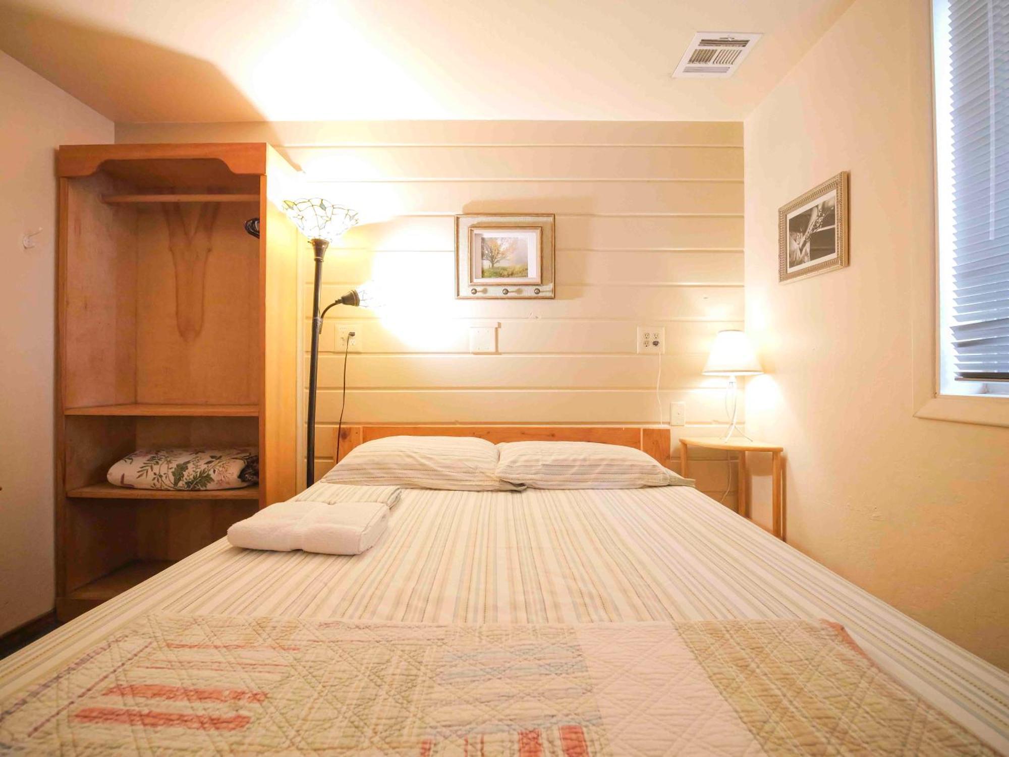 Ashland Commons Hostel エクステリア 写真